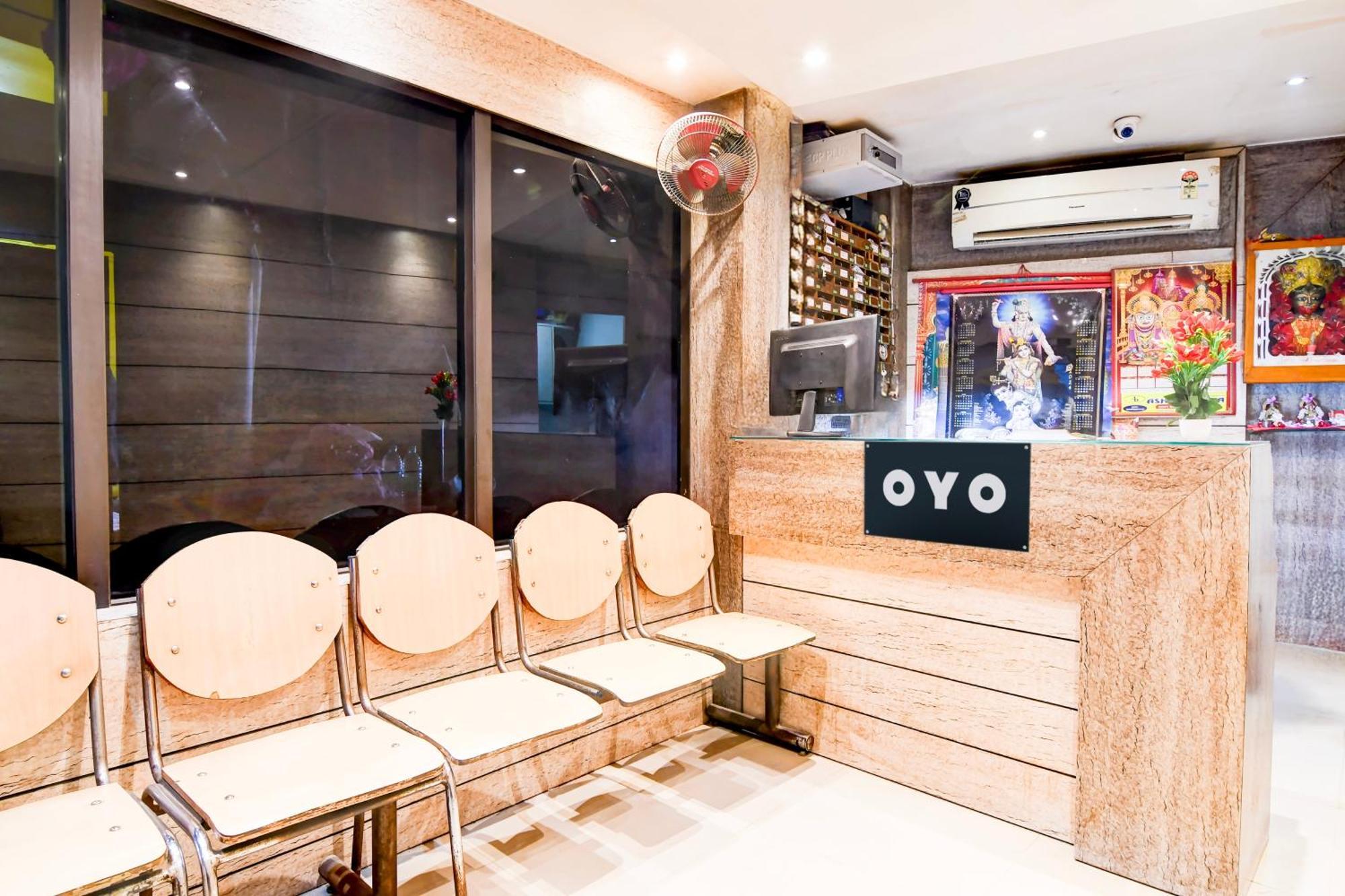 O Aanandalok Hotel 2*